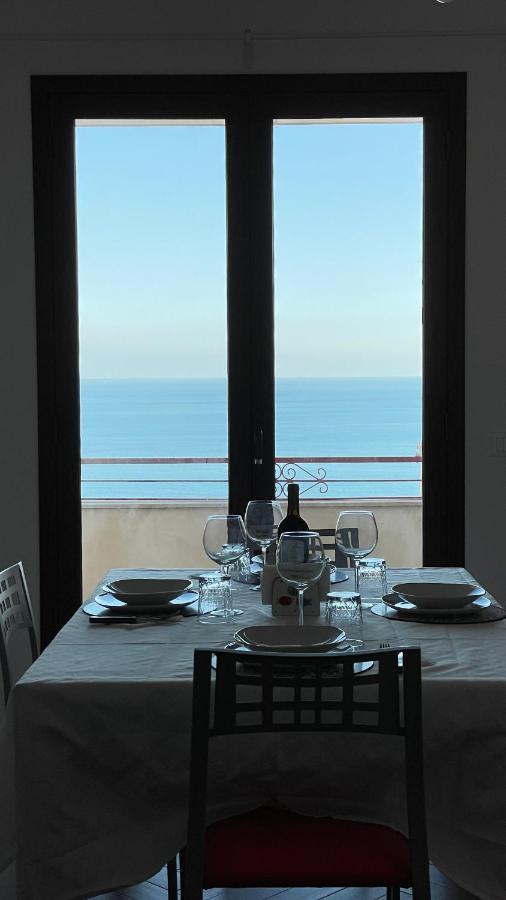 Villa Baia Aurora Letojanni Esterno foto